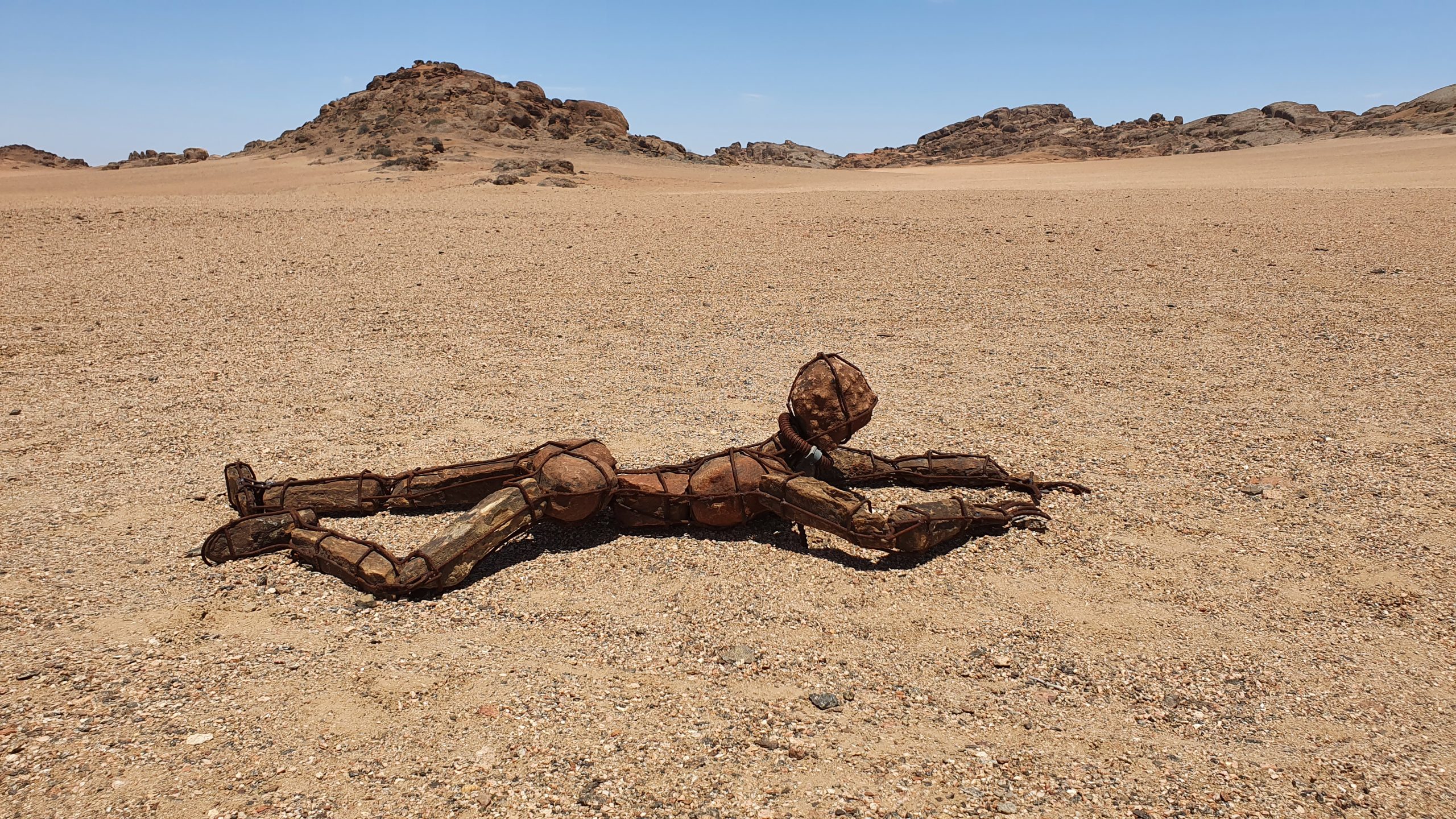 „A Bridge to the Desert“